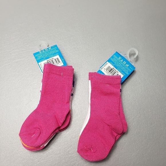 new fruit of the loom infant girls socks 2 packs of 3 pairs 6-18 months - Picture 3 of 4